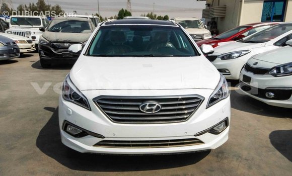 Acheter Import Voiture Hyundai Sonata Blanc à Import - Dubai, Estuaire Acheter Import Voiture Hyundai Sonata Blanc à Import - Dubai, Estuaire