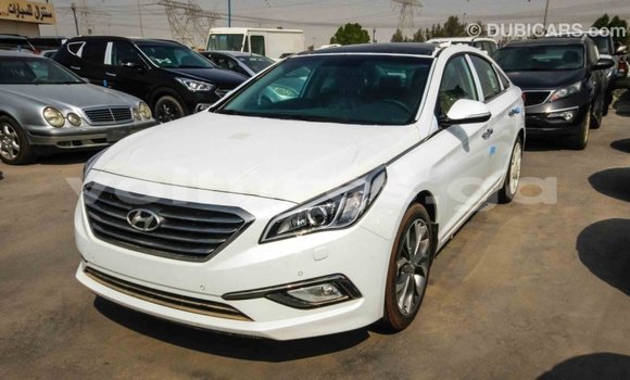 Acheter Import Voiture Hyundai Sonata Blanc à Import - Dubai, Estuaire Acheter Import Voiture Hyundai Sonata Blanc à Import - Dubai, Estuaire