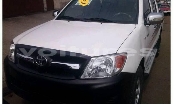 Acheter Occasion Voiture Toyota Hilux Blanc à Libreville, Estuaire Acheter Occasion Voiture Toyota Hilux Blanc à Libreville, Estuaire