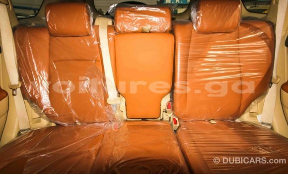 Acheter Import Voiture Toyota Prado Blanc à Import - Dubai, Estuaire Acheter Import Voiture Toyota Prado Blanc à Import - Dubai, Estuaire