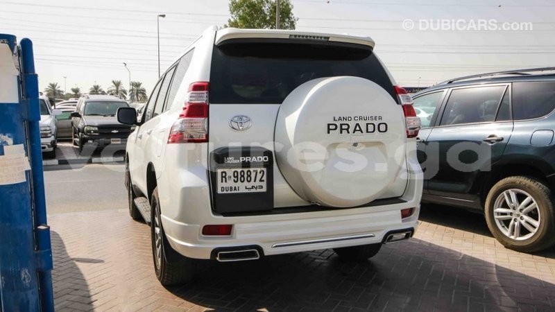 Big with watermark toyota prado estuaire import dubai 4499