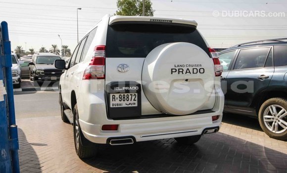 Acheter Import Voiture Toyota Prado Blanc à Import - Dubai, Estuaire Acheter Import Voiture Toyota Prado Blanc à Import - Dubai, Estuaire