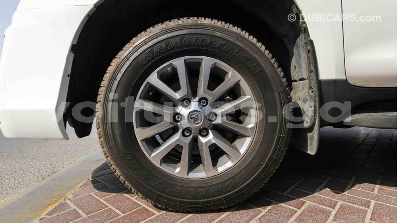 Big with watermark toyota prado estuaire import dubai 4499