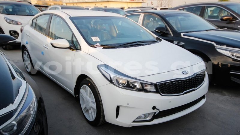 Big with watermark kia cerato estuaire import dubai 4500