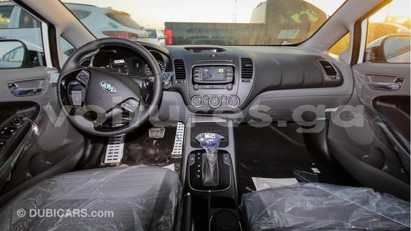 Big with watermark kia cerato estuaire import dubai 4500