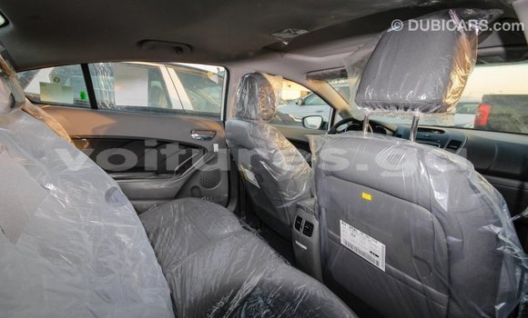Acheter Import Voiture Kia Cerato Blanc à Import - Dubai, Estuaire Acheter Import Voiture Kia Cerato Blanc à Import - Dubai, Estuaire