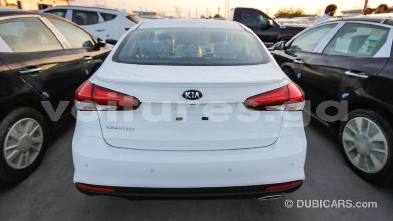 Big with watermark kia cerato estuaire import dubai 4500