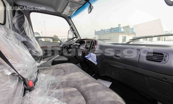 Acheter Import Utilitaire Hyundai Chorus Blanc à Import - Dubai, Estuaire Acheter Import Utilitaire Hyundai Chorus Blanc à Import - Dubai, Estuaire