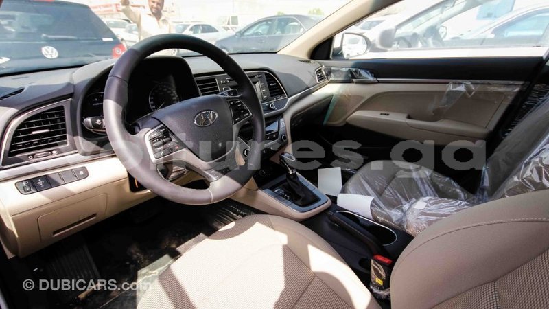 Big with watermark hyundai elantra estuaire import dubai 4506