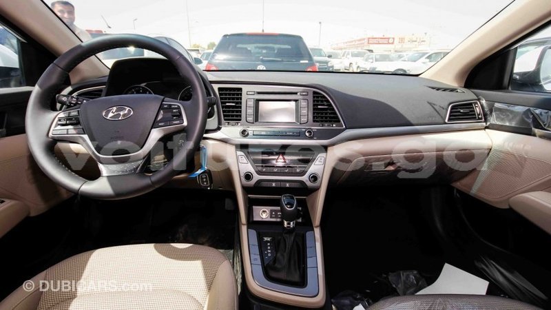 Big with watermark hyundai elantra estuaire import dubai 4506