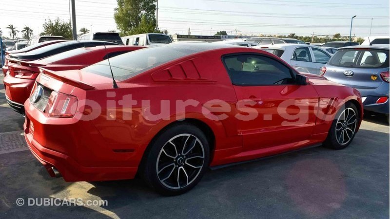 Big with watermark ford mustang estuaire import dubai 4508