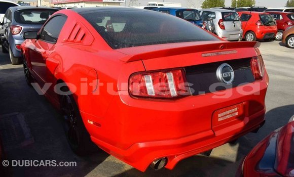 Acheter Import Voiture Ford Mustang Rouge à Import - Dubai, Estuaire Acheter Import Voiture Ford Mustang Rouge à Import - Dubai, Estuaire