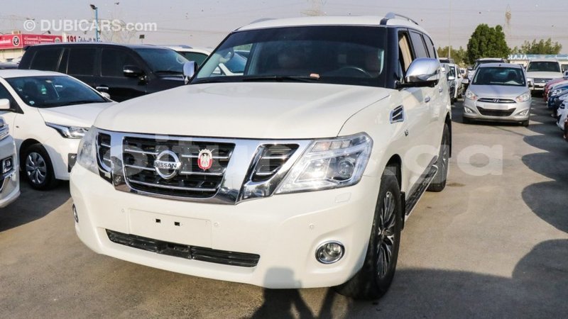 Big with watermark nissan patrol estuaire import dubai 4509