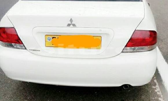 Acheter Occasion Voiture Mitsubishi Lancer Blanc à Libreville, Estuaire Acheter Occasion Voiture Mitsubishi Lancer Blanc à Libreville, Estuaire