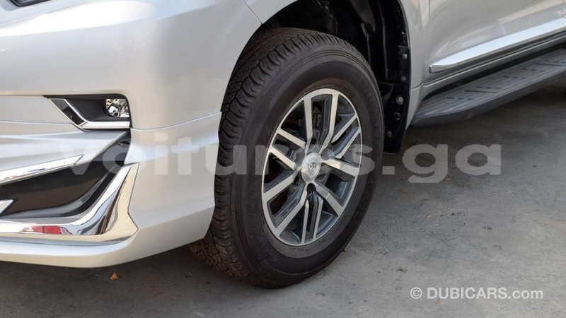 Big with watermark toyota prado estuaire import dubai 4510