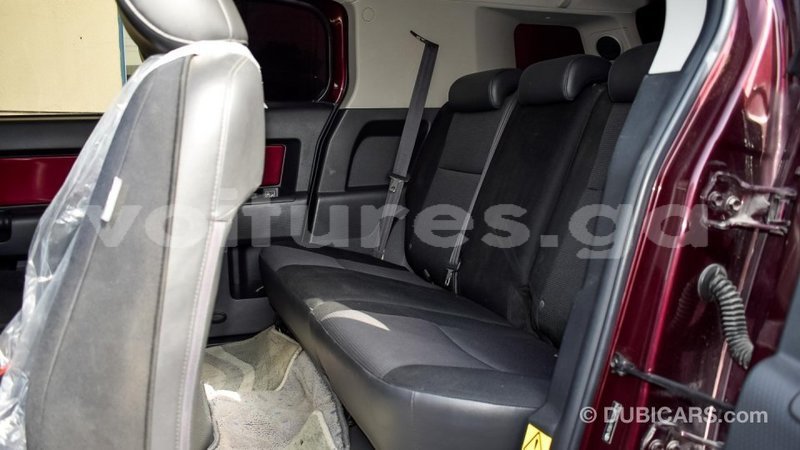 Big with watermark toyota fj cruiser estuaire import dubai 4512