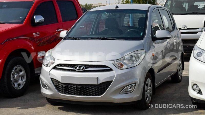 Big with watermark hyundai i10 estuaire import dubai 4513