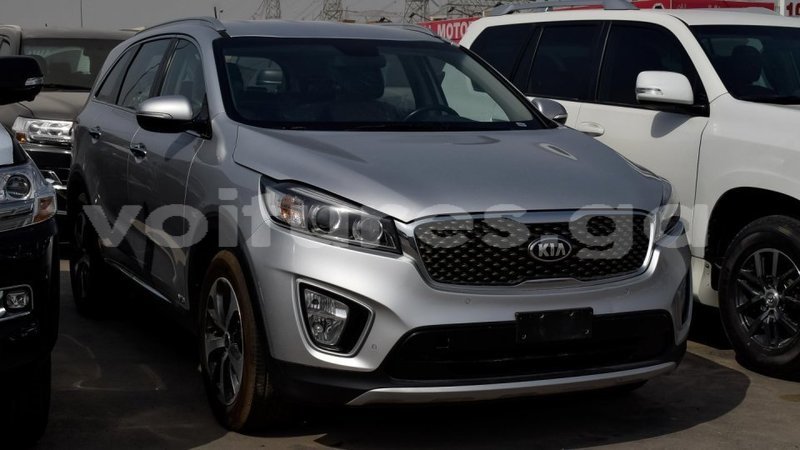 Big with watermark kia sorento estuaire import dubai 4515