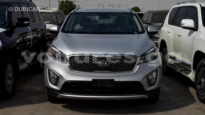 Big with watermark kia sorento estuaire import dubai 4515