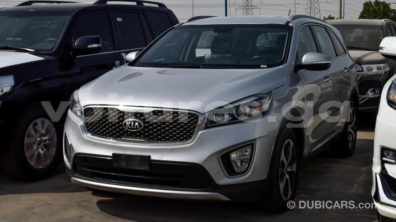 Big with watermark kia sorento estuaire import dubai 4515