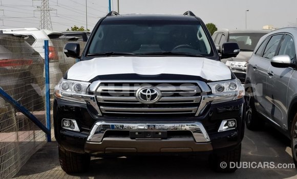 Acheter Import Voiture Toyota Land Cruiser Noir à Import - Dubai, Estuaire Acheter Import Voiture Toyota Land Cruiser Noir à Import - Dubai, Estuaire
