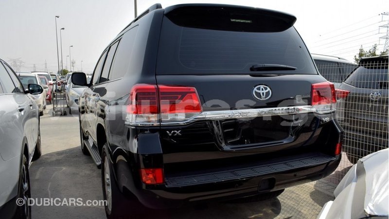 Big with watermark toyota land cruiser estuaire import dubai 4516