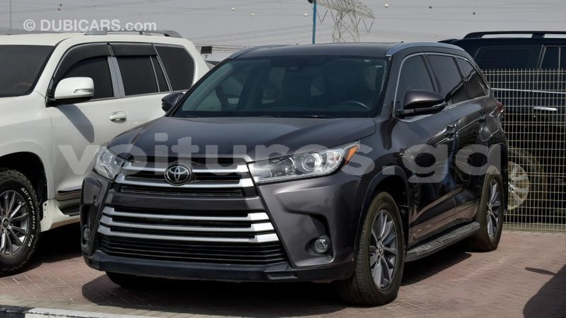 Big with watermark toyota highlander estuaire import dubai 4517