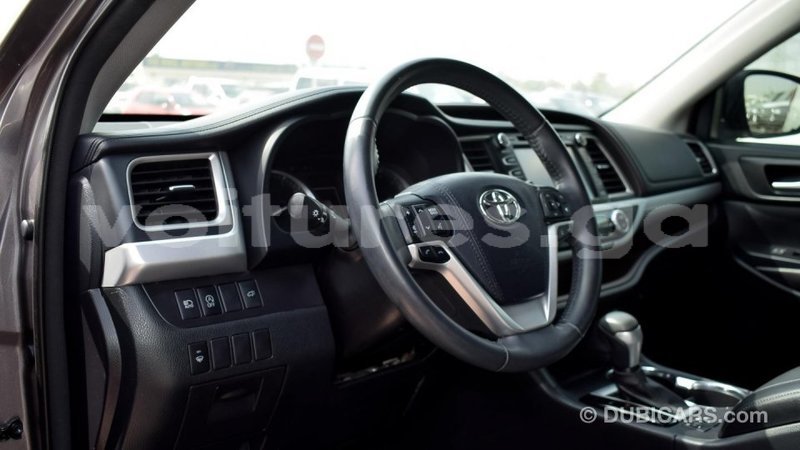 Big with watermark toyota highlander estuaire import dubai 4517