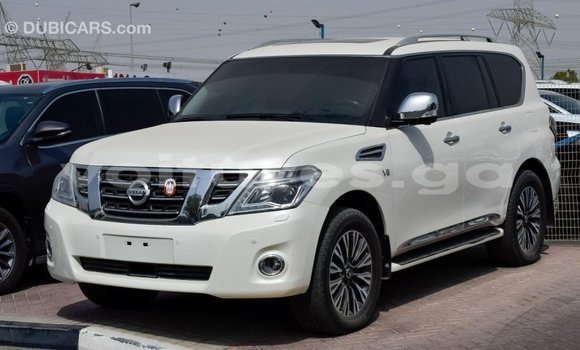 Acheter Import Voiture Nissan Patrol Blanc à Import - Dubai, Estuaire Acheter Import Voiture Nissan Patrol Blanc à Import - Dubai, Estuaire