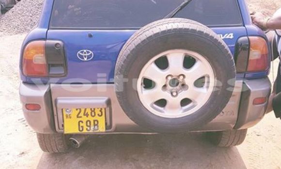 Acheter Occasion Voiture Toyota RAV4 Bleu à Libreville, Estuaire Acheter Occasion Voiture Toyota RAV4 Bleu à Libreville, Estuaire