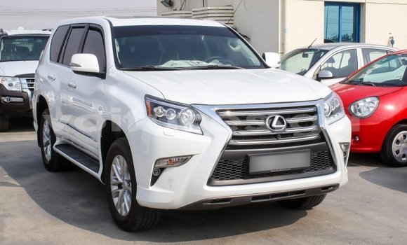Acheter Import Voiture Lexus GX Blanc à Import - Dubai, Estuaire Acheter Import Voiture Lexus GX Blanc à Import - Dubai, Estuaire