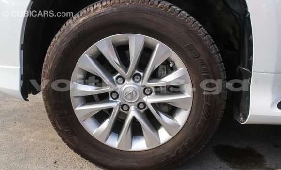 Acheter Import Voiture Lexus GX Blanc à Import - Dubai, Estuaire Acheter Import Voiture Lexus GX Blanc à Import - Dubai, Estuaire