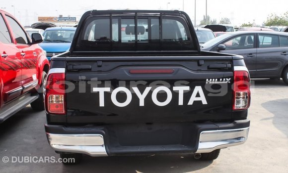 Acheter Import Voiture Toyota Hilux Noir à Import - Dubai, Estuaire Acheter Import Voiture Toyota Hilux Noir à Import - Dubai, Estuaire
