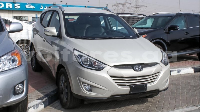 Big with watermark hyundai tucson estuaire import dubai 4523