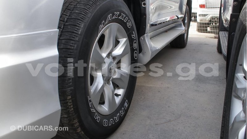 Big with watermark toyota prado estuaire import dubai 4524