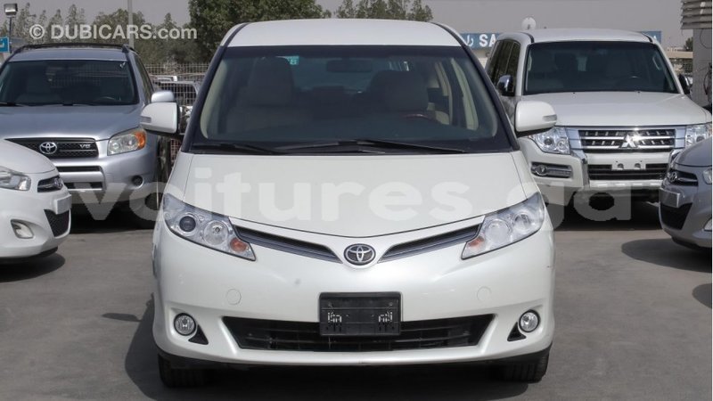 Big with watermark toyota previa estuaire import dubai 4526