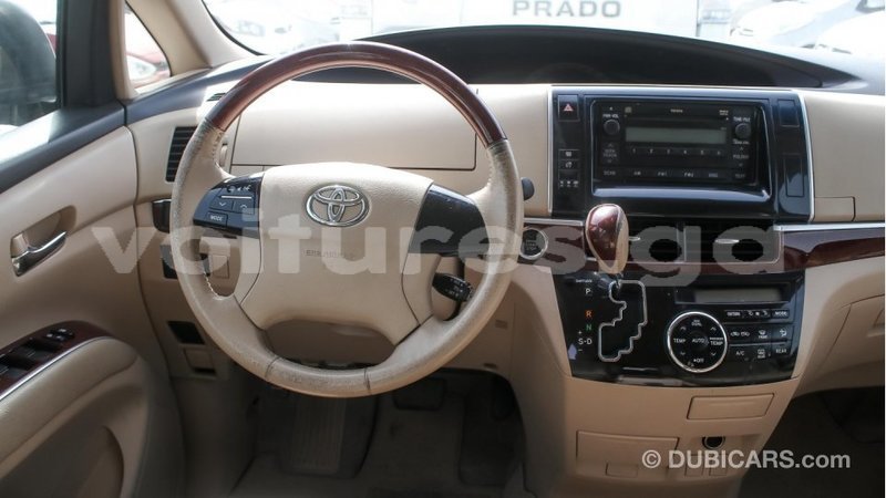 Big with watermark toyota previa estuaire import dubai 4526