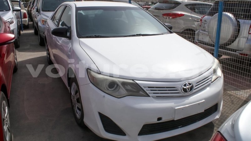 Big with watermark toyota camry estuaire import dubai 4527