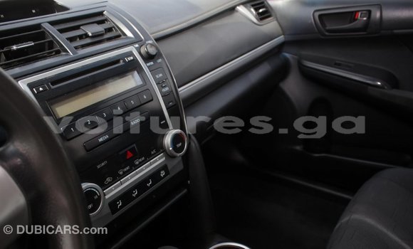 Acheter Import Voiture Toyota Camry Blanc à Import - Dubai, Estuaire Acheter Import Voiture Toyota Camry Blanc à Import - Dubai, Estuaire