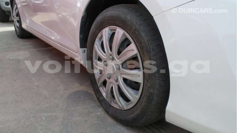 Big with watermark toyota camry estuaire import dubai 4527