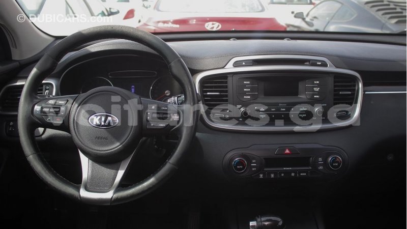 Big with watermark kia sorento estuaire import dubai 4528