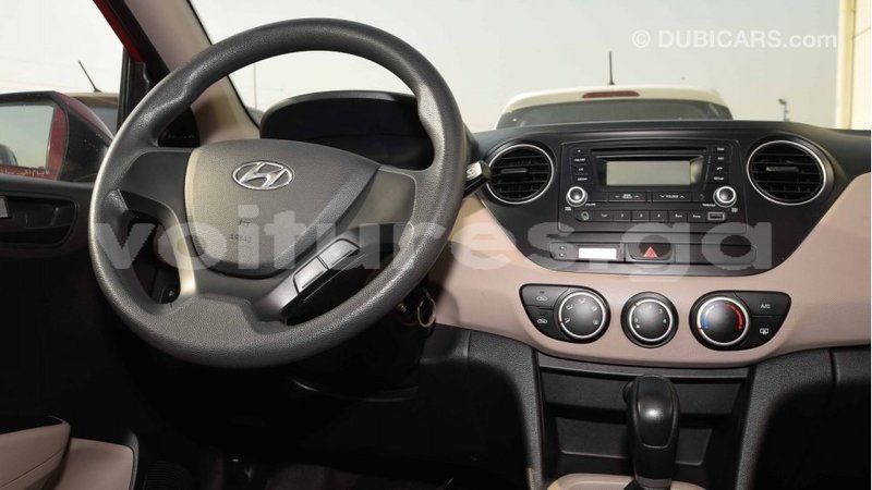 Big with watermark hyundai i10 estuaire import dubai 4531