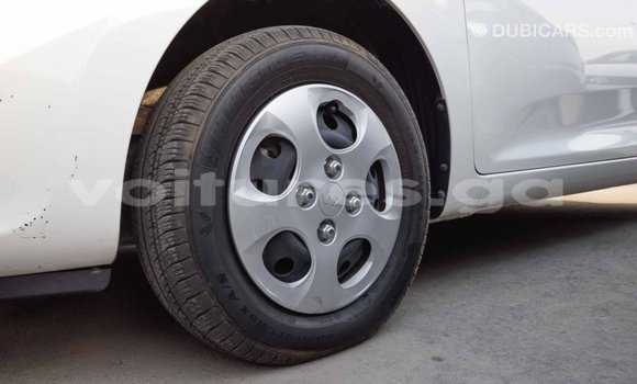 Acheter Import Voiture Kia Picanto Blanc à Import - Dubai, Estuaire Acheter Import Voiture Kia Picanto Blanc à Import - Dubai, Estuaire