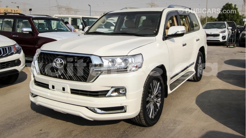 Big with watermark toyota land cruiser estuaire import dubai 4533