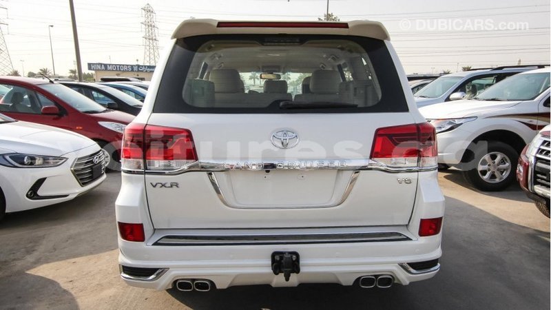 Big with watermark toyota land cruiser estuaire import dubai 4533