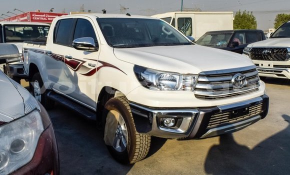 Acheter Import Voiture Toyota Hilux Blanc à Import - Dubai, Estuaire Acheter Import Voiture Toyota Hilux Blanc à Import - Dubai, Estuaire