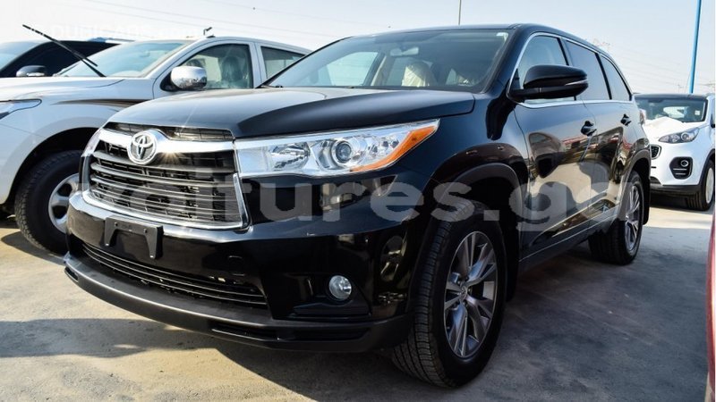 Big with watermark toyota highlander estuaire import dubai 4536