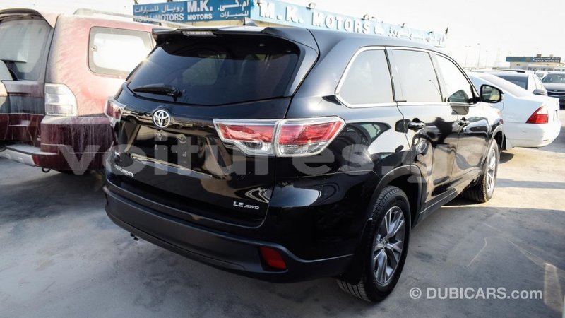 Big with watermark toyota highlander estuaire import dubai 4536