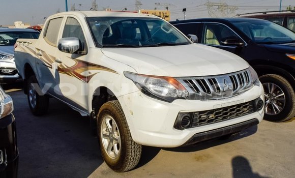 Acheter Import Voiture Mitsubishi L200 Blanc à Import - Dubai, Estuaire Acheter Import Voiture Mitsubishi L200 Blanc à Import - Dubai, Estuaire