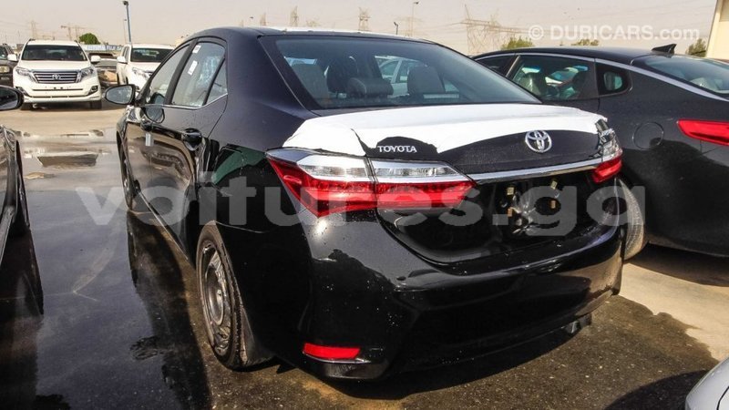 Big with watermark toyota corolla estuaire import dubai 4539